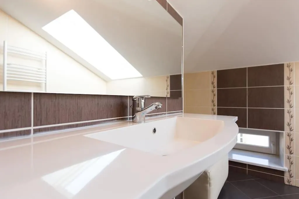 Villa Ajda - Top Room Omisalj